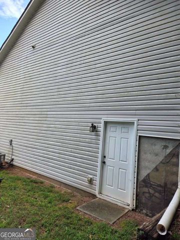 3975 Crestwater Lane, Snellville, GA 30039