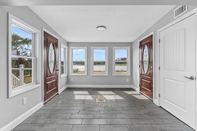 22 Avenue A, Wareham, MA 02571