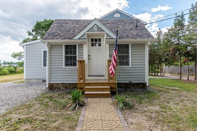 22 Avenue A, Wareham, MA 02571