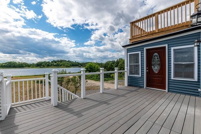 22 Avenue A, Wareham, MA 02571