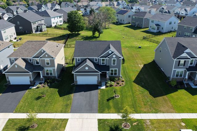4131 Wanderlust Drive, Algonquin, IL 60102