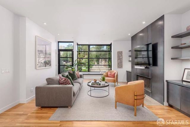 3153 Sacramento Street, San Francisco, CA 94115