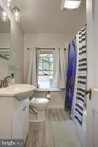 6 S 16TH ST, Camp Hill, PA 17011
