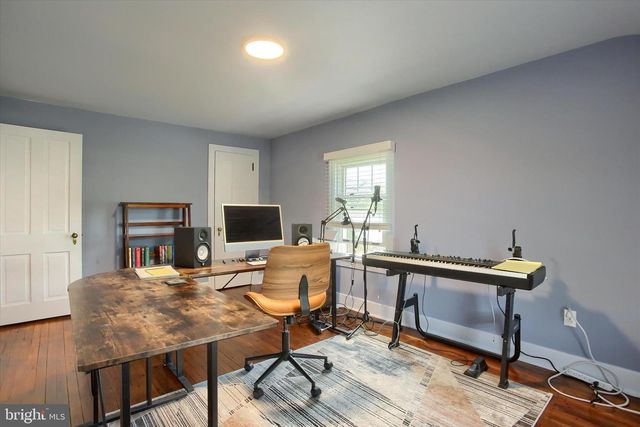 6 S 16TH ST, Camp Hill, PA 17011