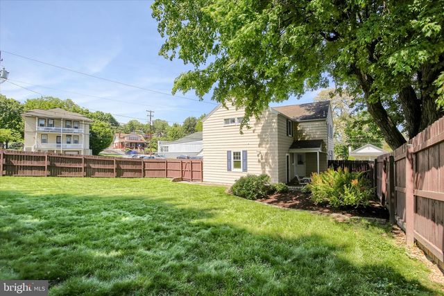 6 S 16TH ST, Camp Hill, PA 17011