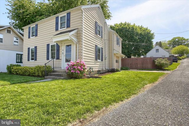6 S 16TH ST, Camp Hill, PA 17011