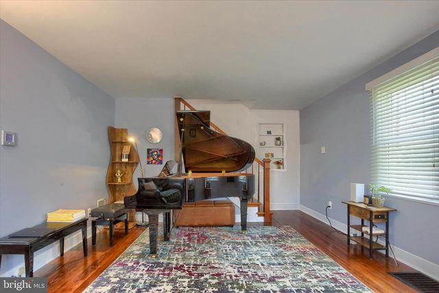 6 S 16TH ST, Camp Hill, PA 17011