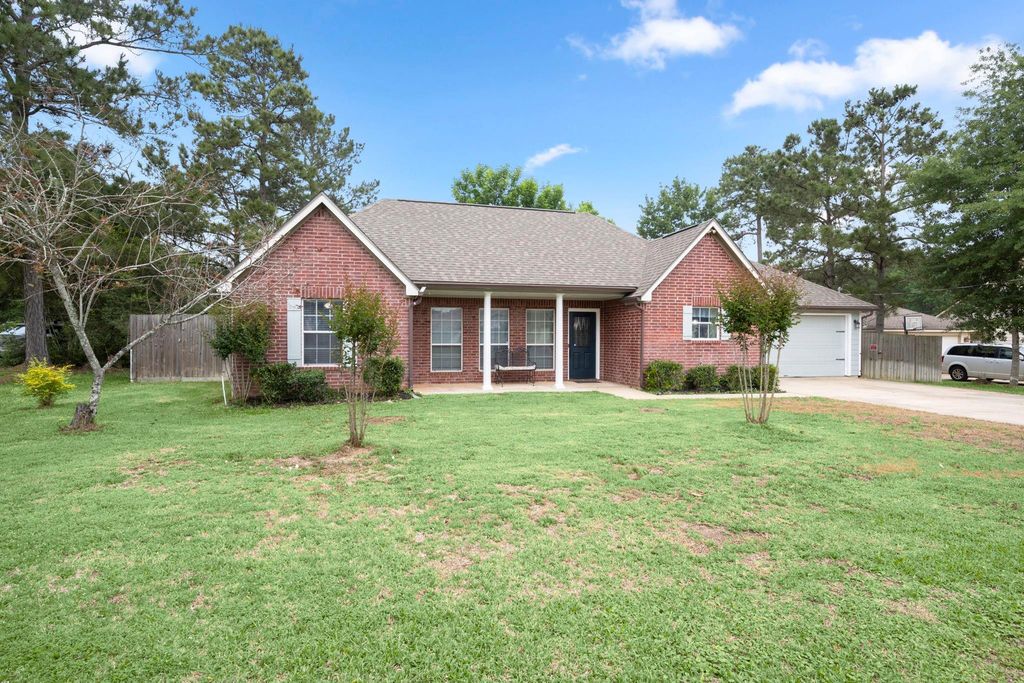 10807 Amar Drive, Conroe, TX 77303