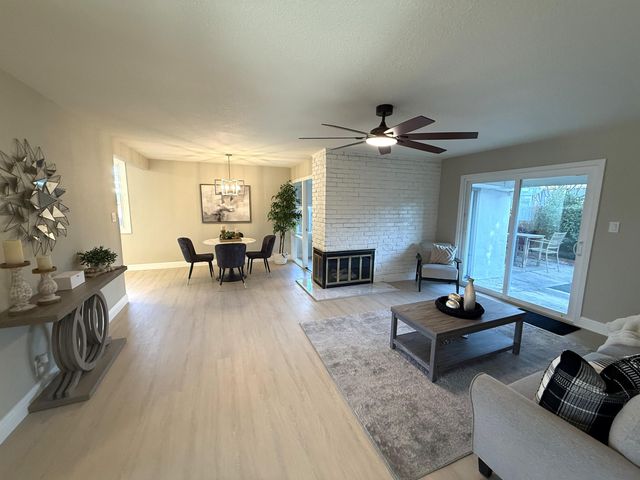 3136 Meadowbrook Dr, Concord, CA 94519