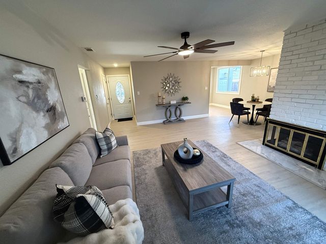 3136 Meadowbrook Dr, Concord, CA 94519