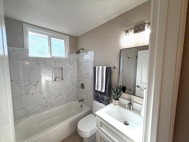 3136 Meadowbrook Dr, Concord, CA 94519