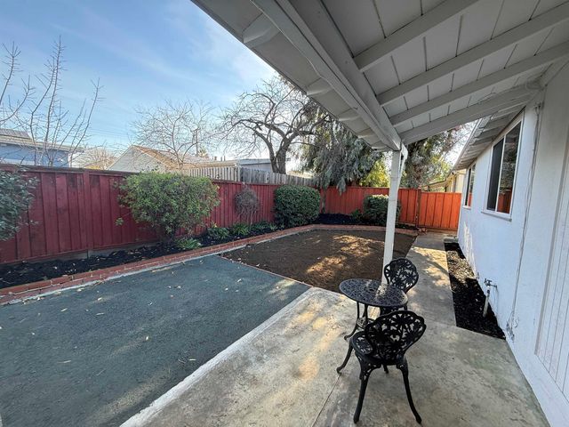 3136 Meadowbrook Dr, Concord, CA 94519