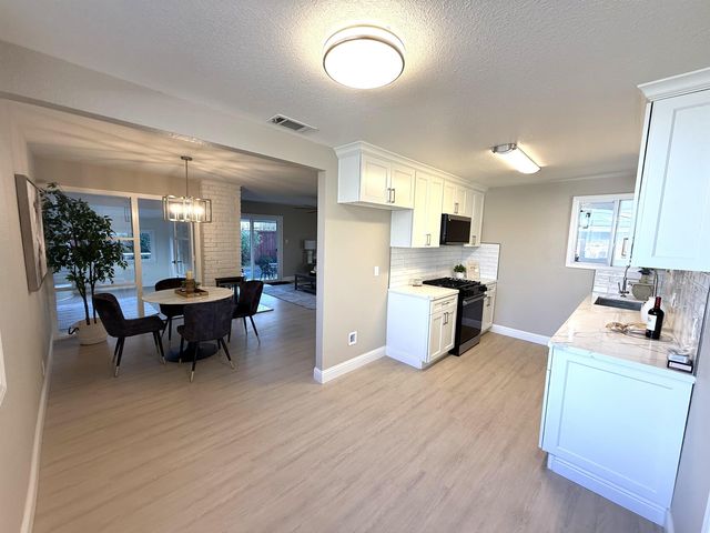 3136 Meadowbrook Dr, Concord, CA 94519