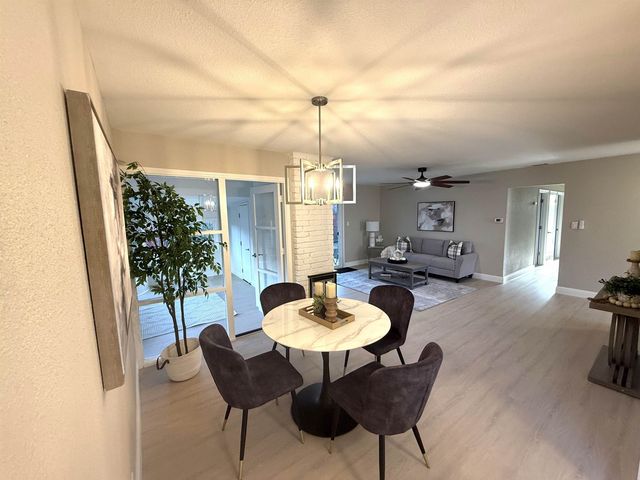 3136 Meadowbrook Dr, Concord, CA 94519