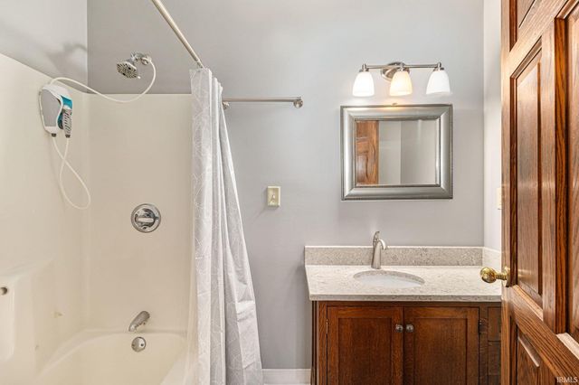 10037 Victoria Drive, Plymouth, IN 46563