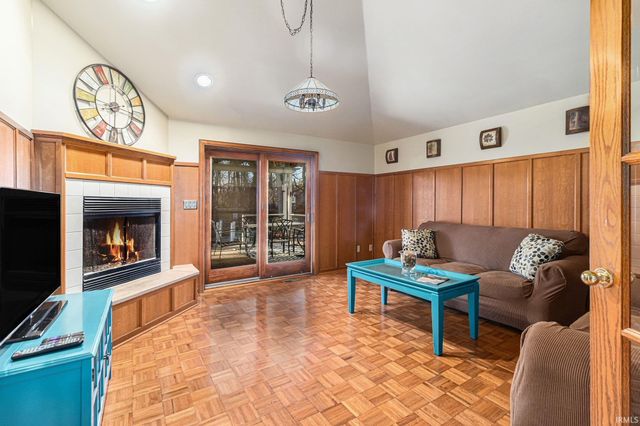 10037 Victoria Drive, Plymouth, IN 46563