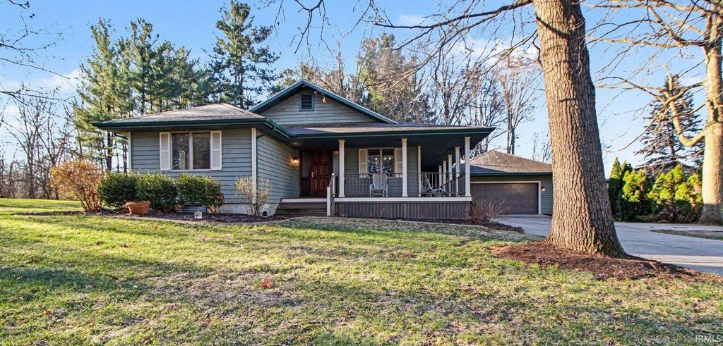 10037 Victoria Drive, Plymouth, IN 46563