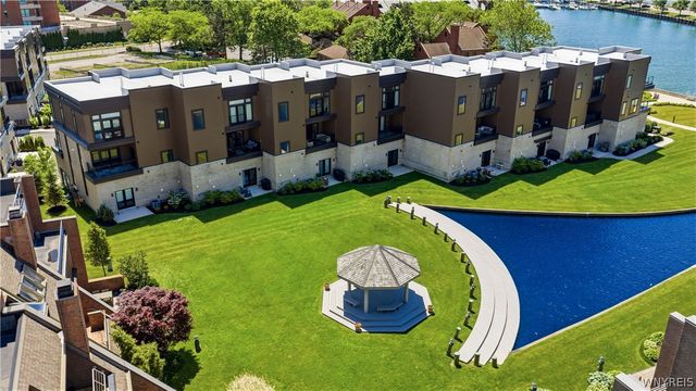 266 Lakefront Boulevard, Buffalo, NY 14202