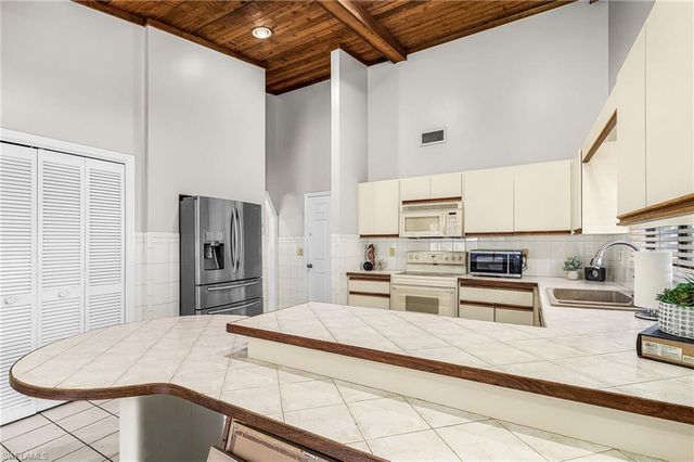 403 SW 34th ST, Cape Coral, FL 33914