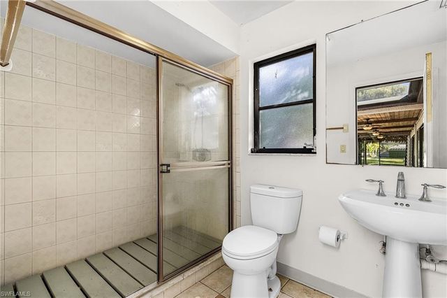 403 SW 34th ST, Cape Coral, FL 33914