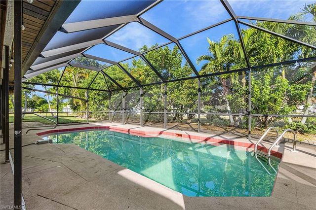 403 SW 34th ST, Cape Coral, FL 33914