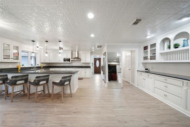 11306 Cedarwood Drive, Humble, TX 77338