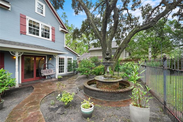 11306 Cedarwood Drive, Humble, TX 77338
