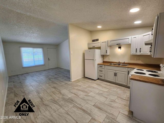 3646 N 67TH Avenue 102, Phoenix, AZ 85033