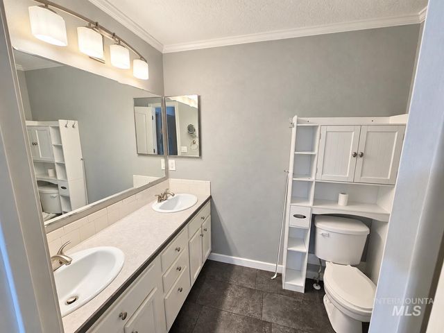 544 Knights Circle, Nampa, ID 83687