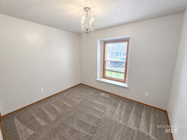 544 Knights Circle, Nampa, ID 83687