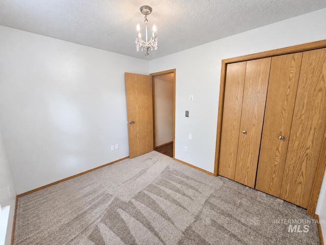 544 Knights Circle, Nampa, ID 83687