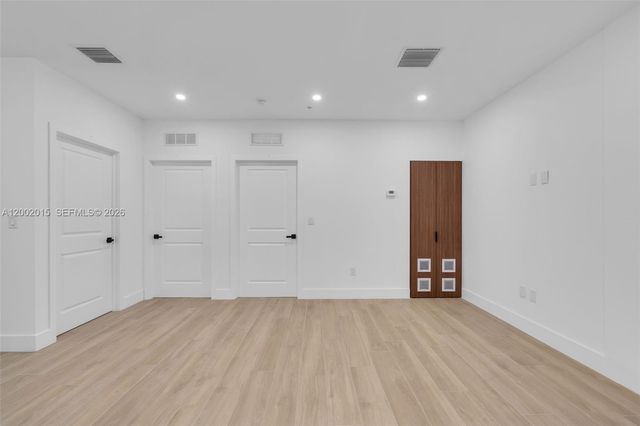 1037 NW 2nd St, Miami, FL 33128