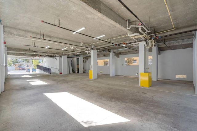 1037 NW 2nd St, Miami, FL 33128
