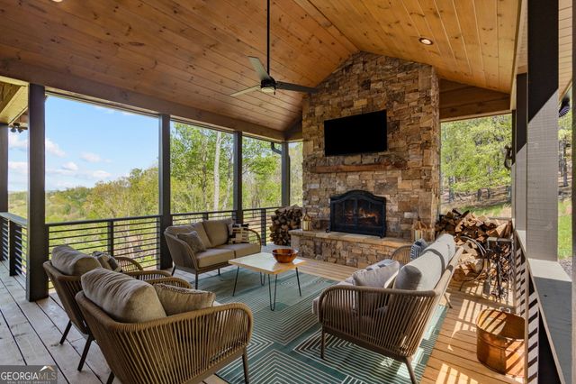 95 Upper Ridge Trail, Morganton, GA 30560