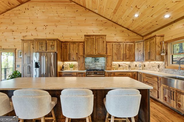 95 Upper Ridge Trail, Morganton, GA 30560