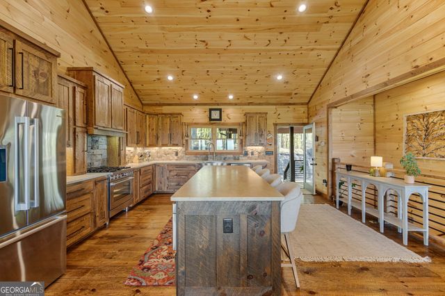 95 Upper Ridge Trail, Morganton, GA 30560