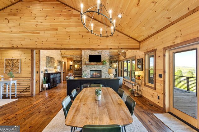 95 Upper Ridge Trail, Morganton, GA 30560