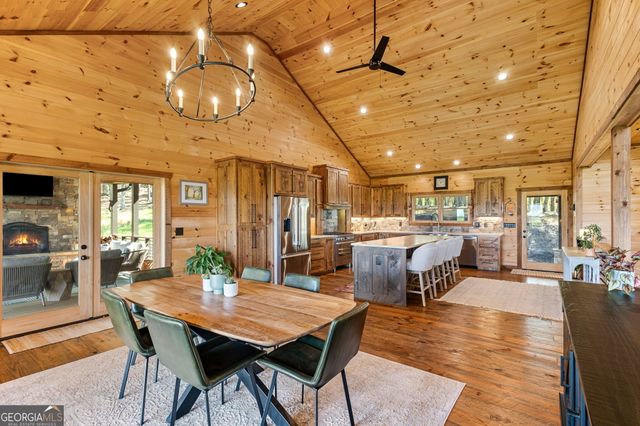 95 Upper Ridge Trail, Morganton, GA 30560