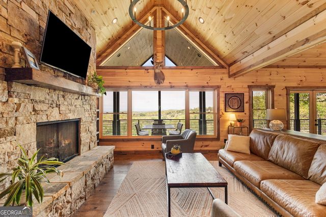 95 Upper Ridge Trail, Morganton, GA 30560