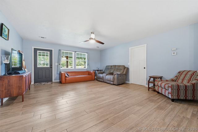 1294 Howell, Mcalester, OK 74501