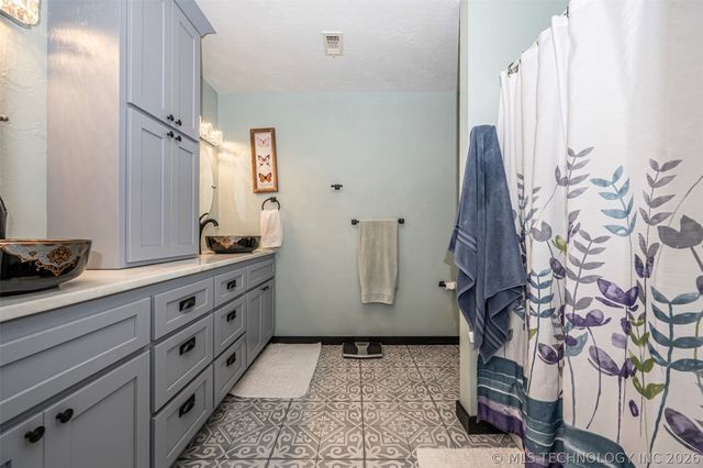 1294 Howell, Mcalester, OK 74501