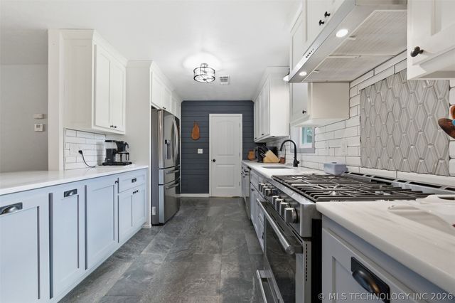 1294 Howell, Mcalester, OK 74501