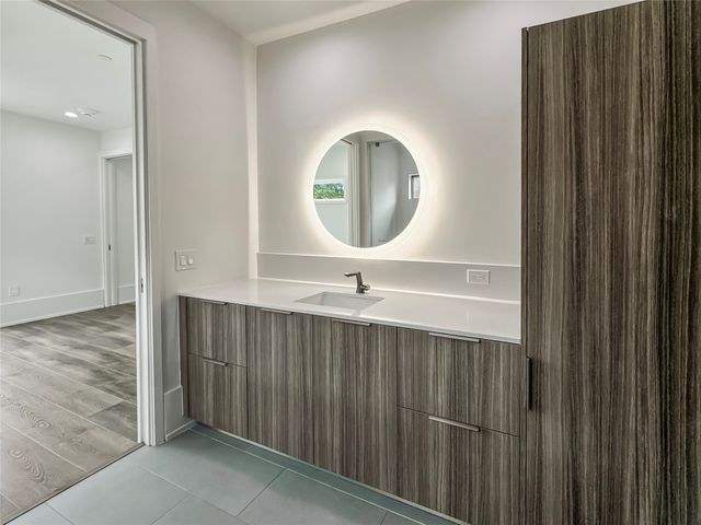 3525 Normandy Avenue 32, Highland Park, TX 75205