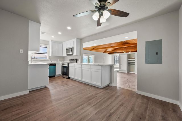 443 County Road 3799, Paradise, TX 76073