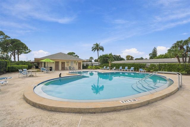 8353 CANDLEWOOD ROAD, Seminole, FL 33777