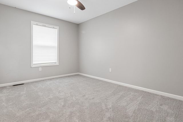 18072 Hyde Park Avenue, Lakeville, MN 55044