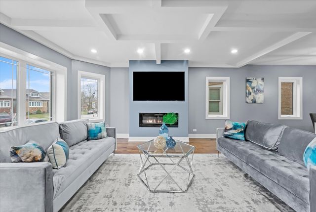 1531 Wenonah Avenue, Berwyn, IL 60402