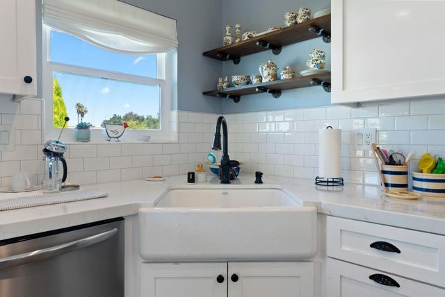 911 Saint Ann Drive, Paso Robles, CA 93446