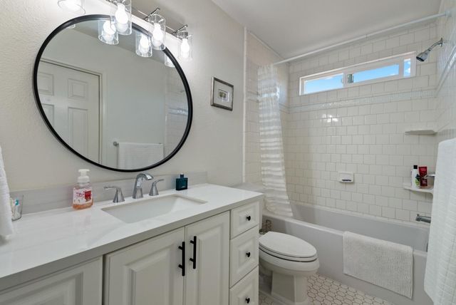 911 Saint Ann Drive, Paso Robles, CA 93446