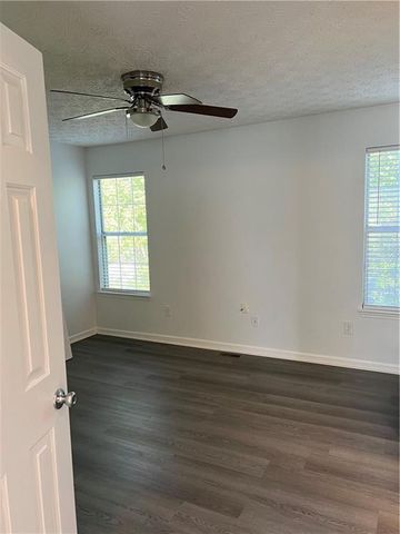 1796 Crestwood Drive NW, Acworth, GA 30102